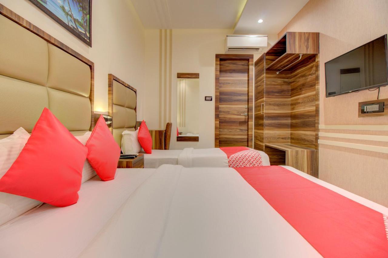 Oyo 76180 Hotel Meriton Mumbai Dış mekan fotoğraf