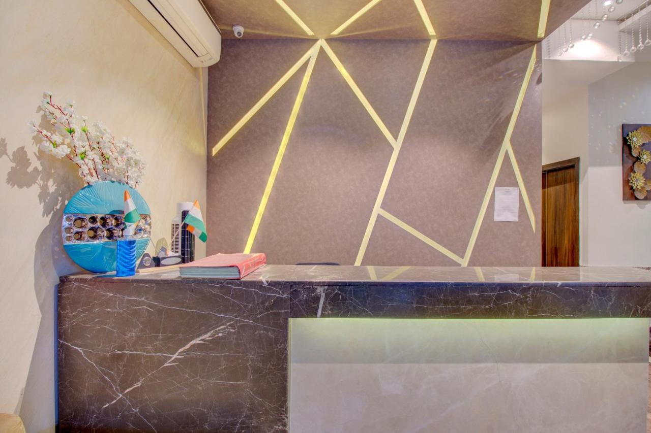 Oyo 76180 Hotel Meriton Mumbai Dış mekan fotoğraf