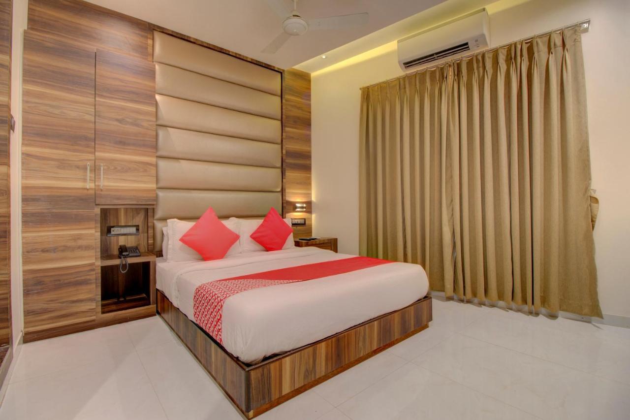 Oyo 76180 Hotel Meriton Mumbai Dış mekan fotoğraf